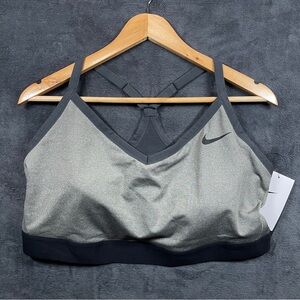 NEW‎ Nike Women's Sports Bra Plus Size 2X Indy Bra Gray Light Support Workout